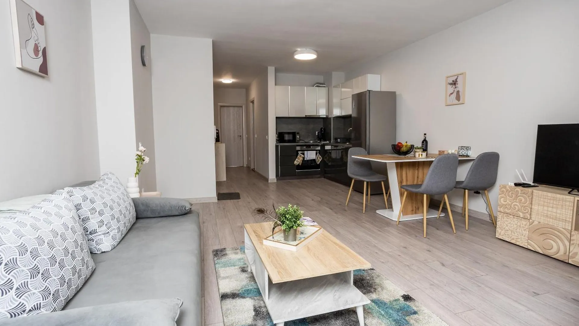 Apartment 2-Стаен Апартамент С Безплатен Паркинг На Топ Локация Sofia
